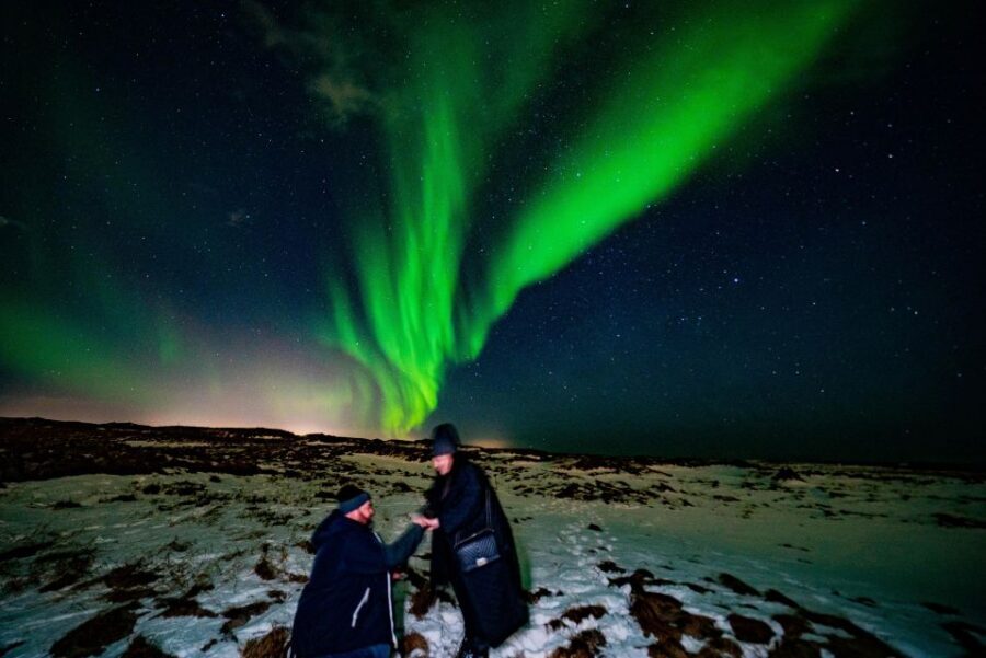 Northern Lights Tour From Reykjavik with Photography - The Drive Out: Your 45 Minutes of “Get Away From the Glow” Time