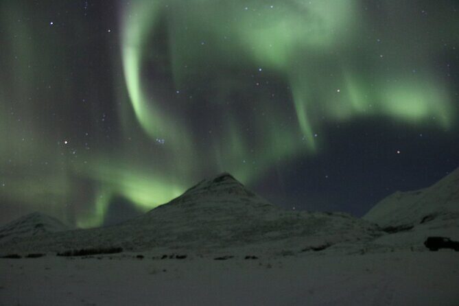 Photography tour - Northern light Hunting from Akureyri - What’s Included (And What You’ll Need to Handle Yourself)