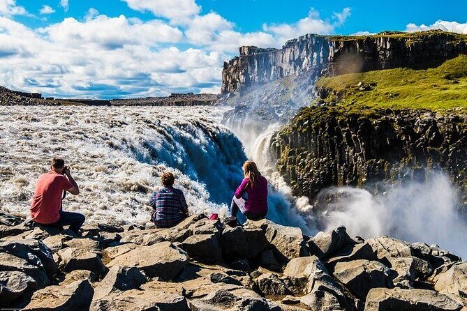 Premium 4x4 Diamond Circle Tour - Namafjall Hverir: Another Burst of Geothermal Action
