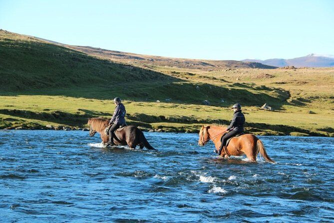 Private 3-Hour Horseback Riding Tour - Waterfall, Hot Spring Stops, and Glacier River Delta Views
