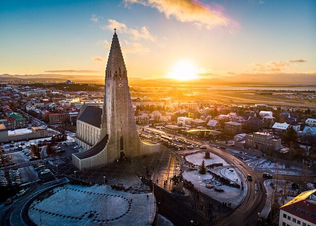 Private 3 Hours Tour with Airport Transfer in Reykjavik - Airport pickup and transfers: the real value for cruise and flight days