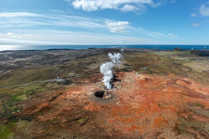 Private Bespoke Reykjanes Peninsula Tour - Reykjavik-area start: Bessastaðir and the old church with sea views