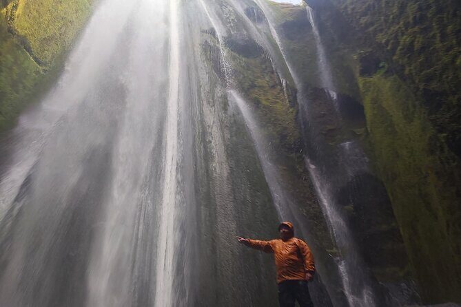 Private Day Tour: Explore Iceland’s South Coast & Glacier Hike - Seljalandsfoss and Gljúfrabúi: two kinds of waterfall magic
