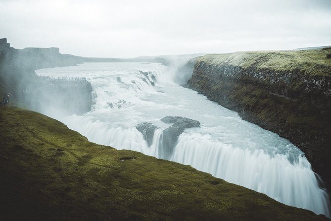Private Golden Circle, Sky Lagoon and Friðheimar Greenhouse Lunch - Private guide energy: what you’ll likely get from the experience