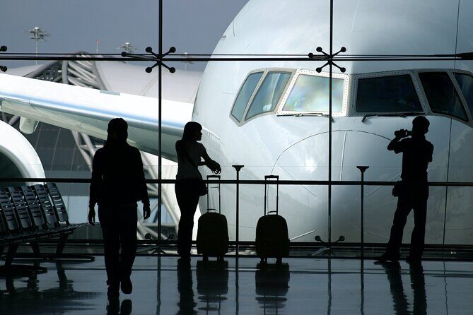 Private Golden Circle Tour with Airport Pick up - A Golden Circle day that starts at Keflavik, not at a meeting point
