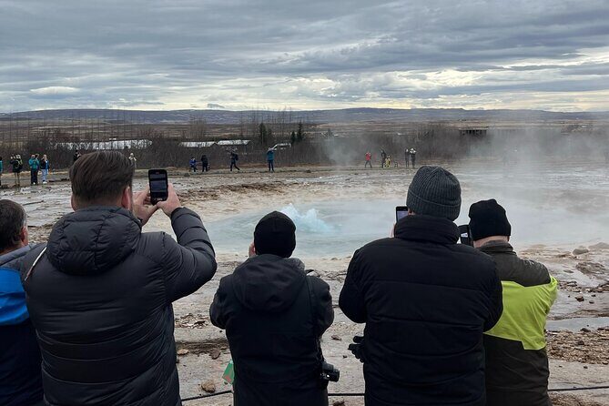 Private Guided Tour Golden Circle & Friðheimar Greenhouse Iceland - Þingvellir National Park: Seeing the Plates That Pull Apart