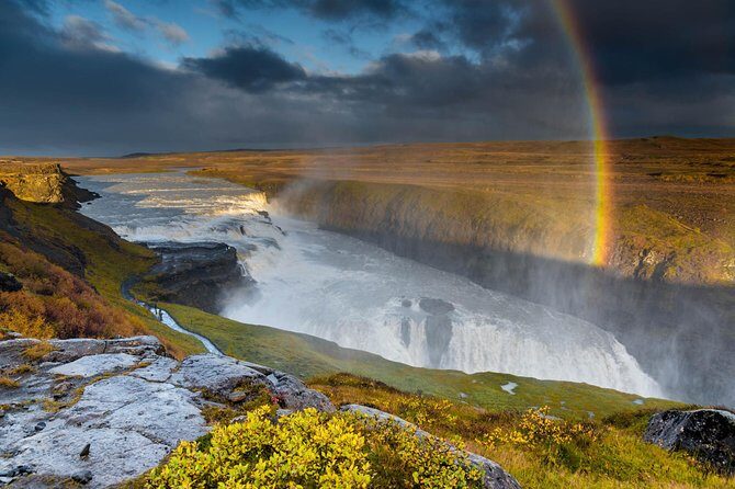 Private Jeep Tour - Golden Circle and South Coast Combo - Dyrhólaey: cliffs, iconic views, and real coastal scale