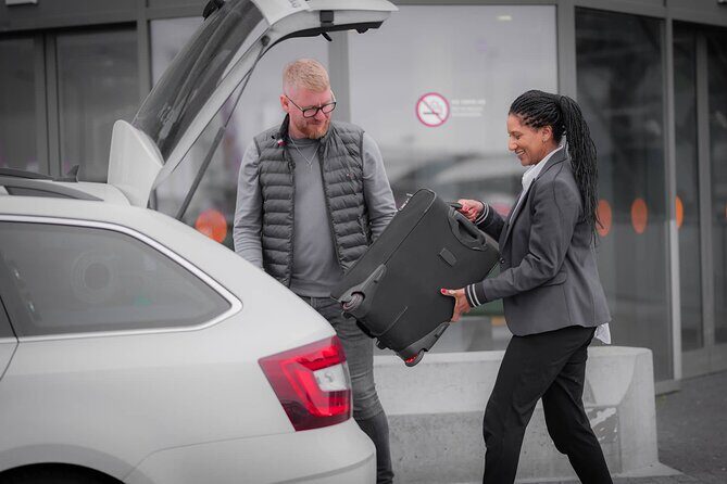 Private Keflavik Airport/Reykjavik Harbour Transfers - Keflavik ↔ Reykjavik in About 40 Minutes: What You’re Really Paying For
