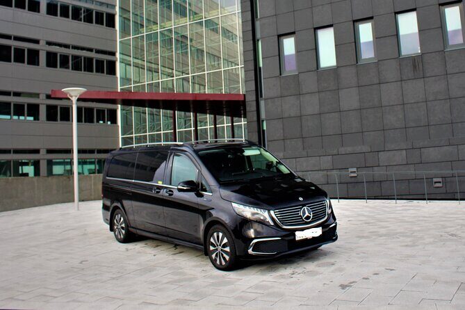 Private Keflavik Airport Transfer (One Way) - Keflavik Airport to Reykjavik, handled start to finish