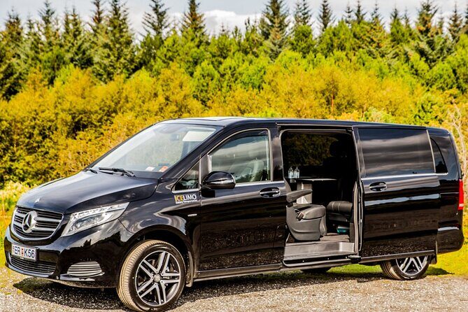Private Luxury Airport transport Keflavik in Sedan - The Luxury Ride Details: 4G, Drinks, Rain Gear, and Entertainment