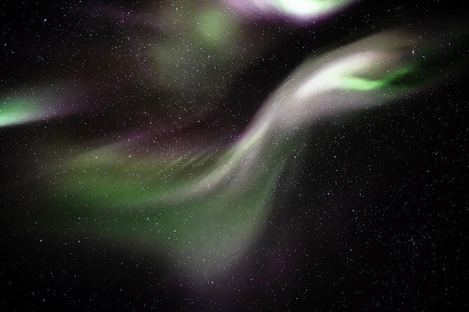 Private Northern lights with photographs - Reykjavik timing: 8:30 pm starts and that 18:00 cloud-cover email