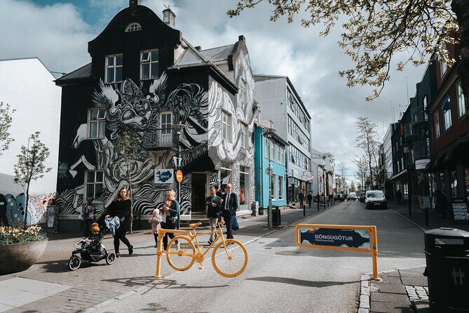 Private Reykjavik Shopping & Sightseeing Walking Tour - Penninn Eymundsson: optional browsing for Iceland books and more