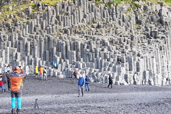 Private South Coast Tour from Reykjavik - Sólheimajökull Glacier: the photo stop that also teaches scale