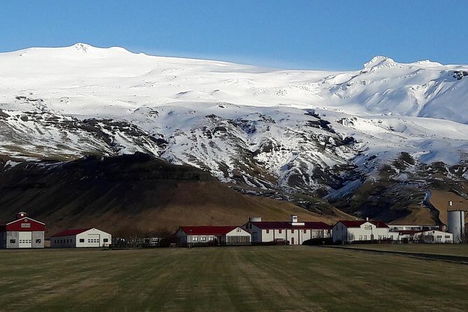 Private South Coast Tour from Reykjavik - Seljalandsfoss and Gljúfrabúi: two waterfalls, two very different walks