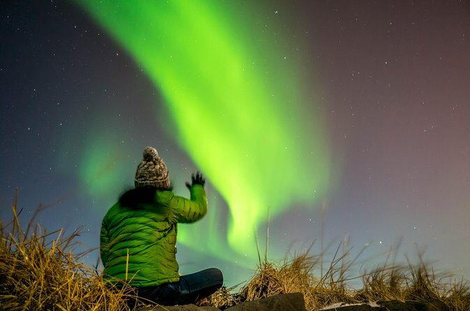 Private Super Jeep Northern lights hunt from Reykjavik - Entering the dark-sky hunt: how this private Super Jeep works