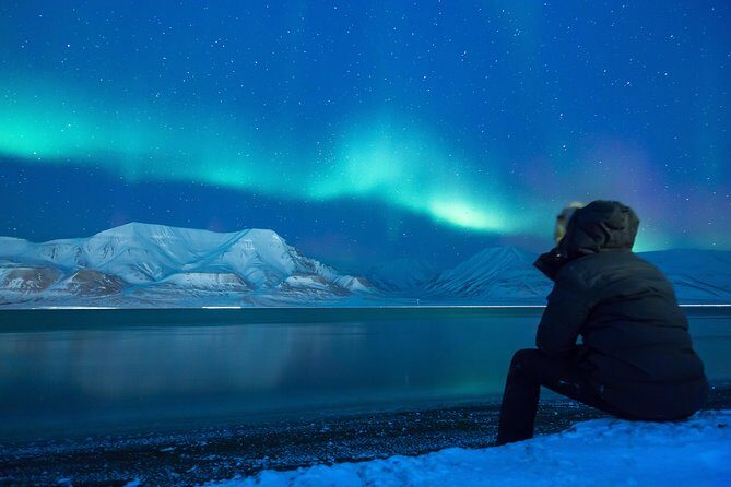 Private Super Jeep Northern lights hunt from Reykjavik - Hot chocolate and snacks: the small things that keep you outside longer