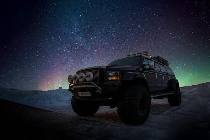 Private Super Jeep Northern lights hunt from Reykjavik - Your modified Super Jeep: comfort details that really matter at night