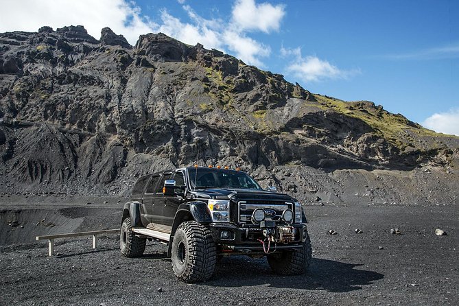 Private Thorsmork Super Jeep Tour - What stands out in the driving and the stops