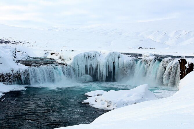 Private Tour from Akureyri of Goðafoss Waterfall of the Gods - Goðafoss from Akureyri: the easy win for Iceland’s Waterfall of the Gods