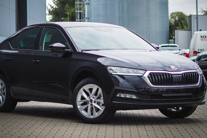 Private Transfer from Reykjavik to Reykjavik Airport KEF by Sedan - Price and Value: What You’re Really Paying For