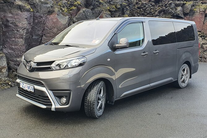 Private Transfer Service from Hotels in Reykjavik to Cruise Ship Terminal - The Driver Experience: Punctual, Polite, and Ready for Real Needs