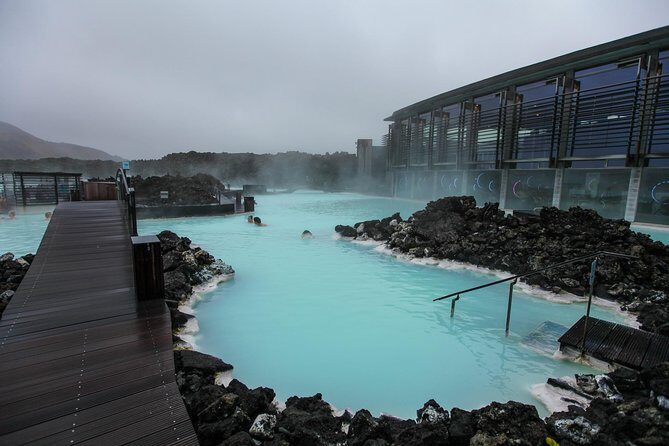 Reykjanes peninsula - Bridge Between Continents: walking where plates drift apart