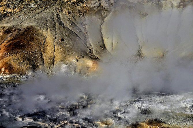 Reykjanes peninsula- Geopark and much more. Private tour - Stop 3: Kleifarvatn Lake—depth, area, and warm water inflow