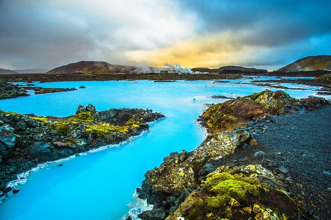 Reykjanes Peninsula: Volcanos & Blue Lagoon Self-Guided Tour - Stop 1: Blue Lagoon first, with separate reservation and a 2 to 3 hour focus