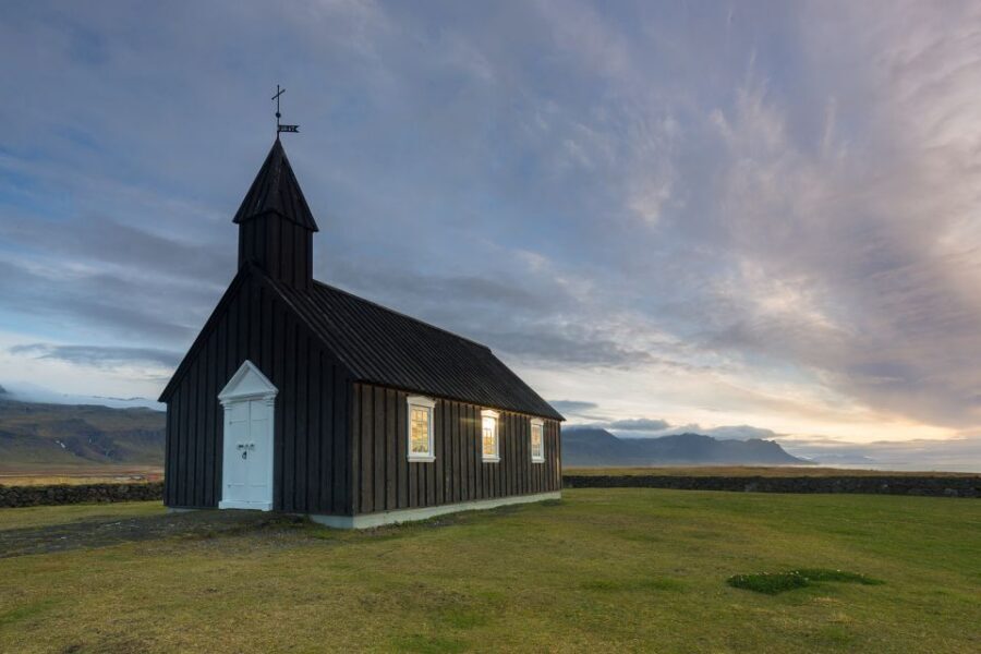 Reykjavik: 4-Day South Coast, Golden Circle, and Snæfellsnes - Reynisfjara to Jökulsárlón: south coast scenery with sharp contrasts