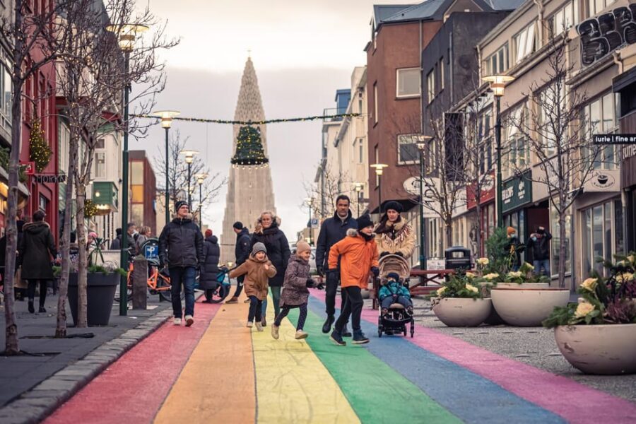 Reykjavik: Christmas Walking Tour with Icelandic Traditions - Where the tour starts: Hlöllabátar and Ingólfstorg orientation