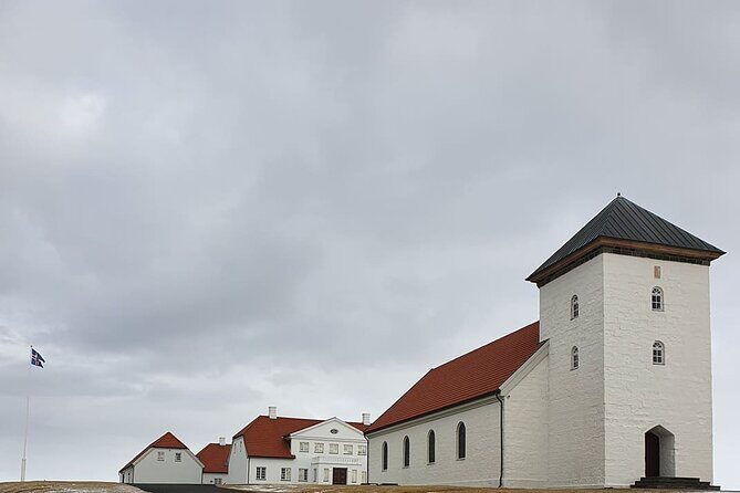 Reykjavik City Private Tour - Hofdi House: the Cold War meeting point by the water