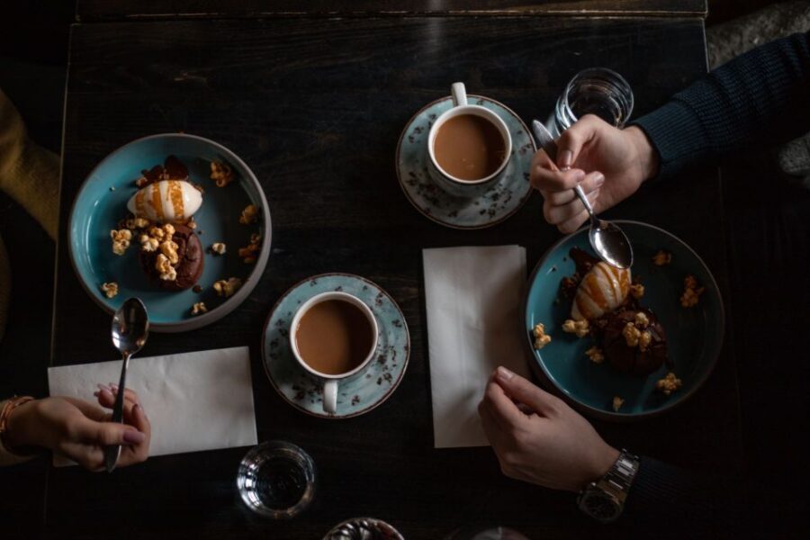 Reykjavik: Evening Icelandic Food and Drink Tour - A 3.5-hour Reykjavik food walk that feels like a night out with friends