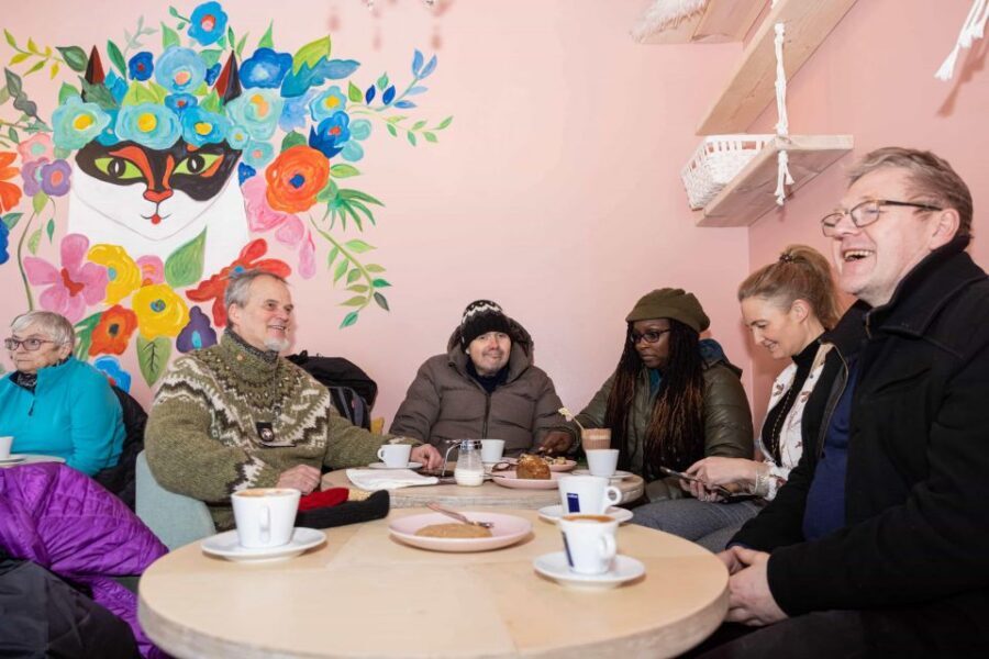 Reykjavik: Feline-Focused City Walking Tour - Kattakaffihúsið: Coffee, Pastry, and Petting Cats Like a Pro