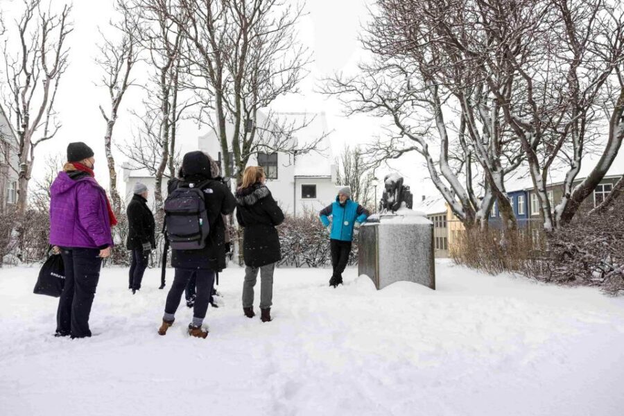 Reykjavik: Feline-Focused City Walking Tour - What Weather and Timing Really Mean Here