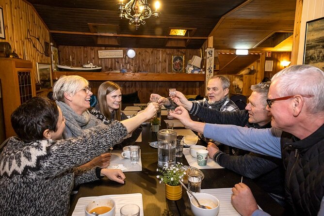 Reykjavik Food Lovers Tour - Icelandic Traditional Food - Starting at Ingólfstorgur: why the meet-up spot matters