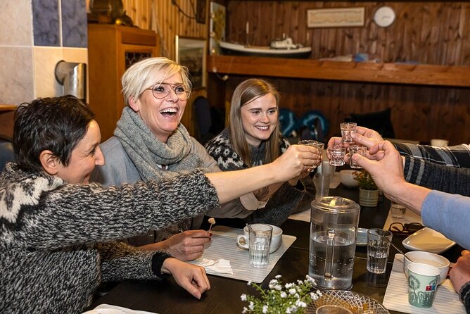 Reykjavik Food Lovers Tour - Icelandic Traditional Food - Dass Reykjavik near Hallgrimskirkja: Hakarl and the drink choice finale