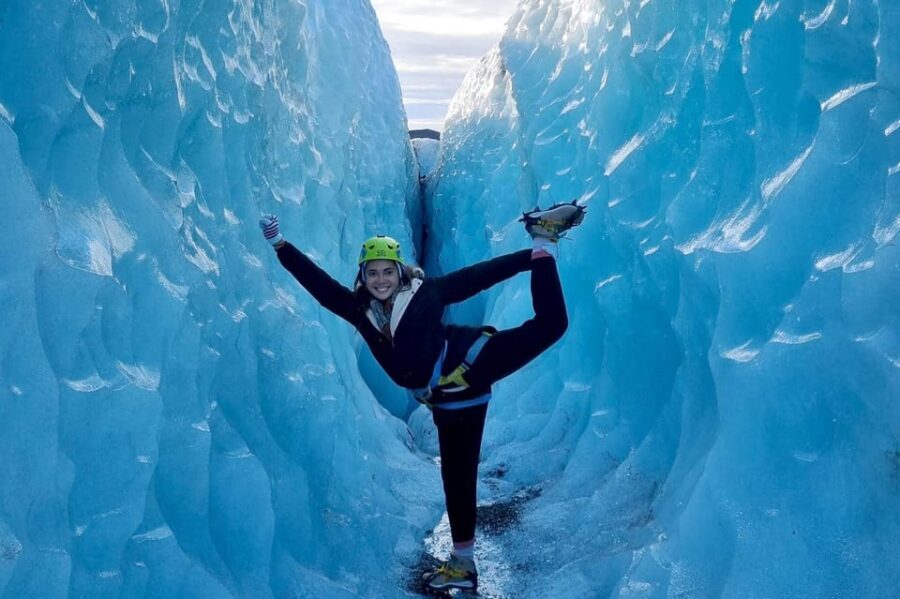 Reykjavik: Glacier Hike, Waterfalls and Black Sand Beach - Seljalandsfoss and Skógafoss: Two Waterfalls, Two Ways to Photograph