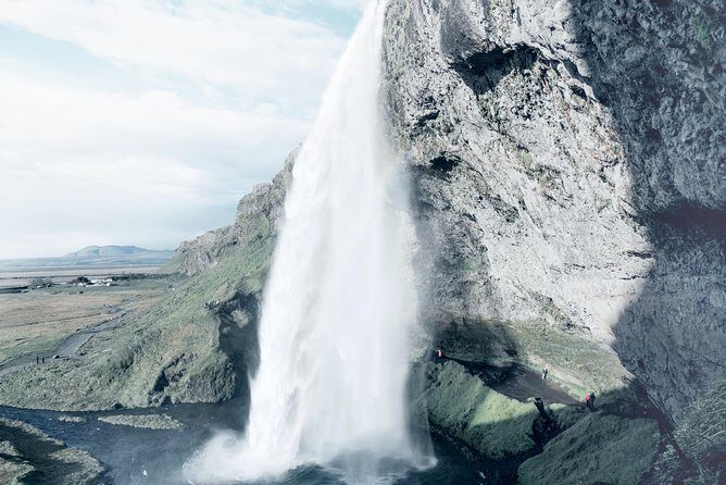 Reykjavik: Glacier Lagoon Boat Ride & South Coast Full Day Tour - Diamond Beach: Black Sand Meets Icebergs