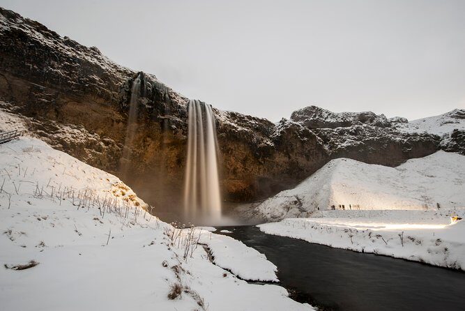 Reykjavik: Glacier Lagoon, Diamond Beach & South Coast Day Tour - Seljalandsfoss: walking behind the waterfall in real cold mist