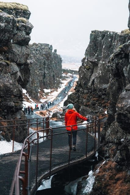 Reykjavík: Golden Circle and Silfra Snorkeling Combo Tour - Photos, hot cocoa, and the little timing quirks