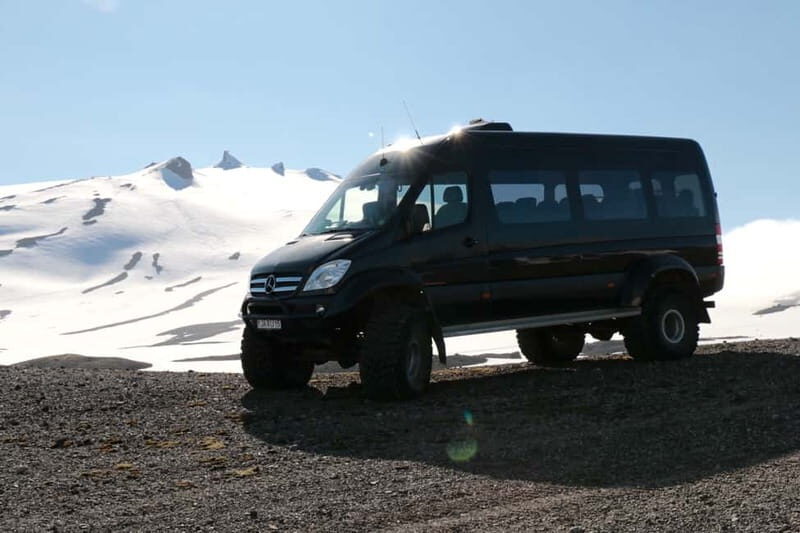 Reykjavik: Golden Circle Super Jeep and Snowmobile Tour - Þingvellir National Park: a stop that rewards attention
