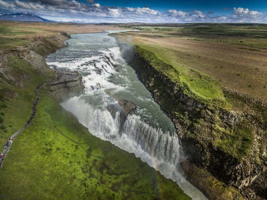 Reykjavik: Golden Circle Tour with Blue Lagoon Visit & Entry - Geysir Park and Strokkur: Where Iceland Performs on Schedule