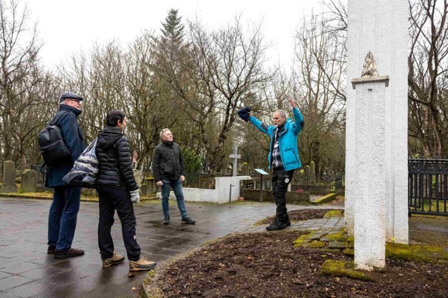 Reykjavik: Guided Folklore Walking Tour - Guides who perform: acting, songs, and spells