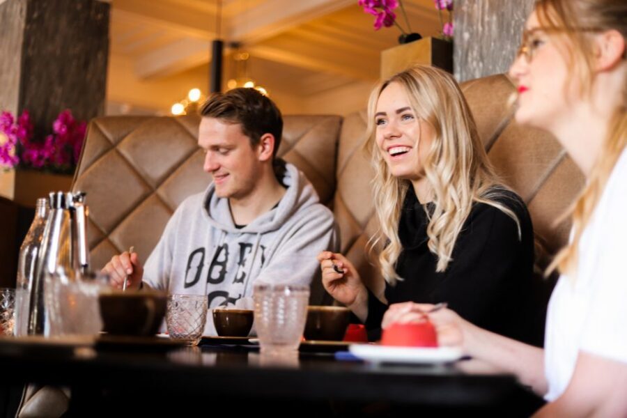 Reykjavik: Guided Foodie Walking Tour with 6 Tastings - Key points before you go