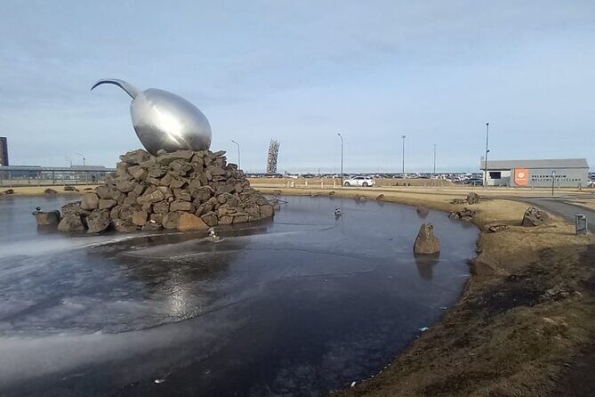 Reykjavik Iceland: Private Transfer to/from Keflavik Airport KEF - Reykjavik drop-off reality: the center isn’t always car-friendly