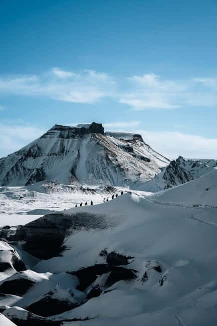 Reykjavik: Katla Ice Cave & South Coast Waterfalls Tour - Break time and meals: snacks save the day