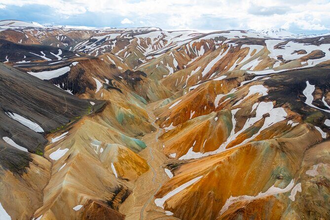 Reykjavík: Landmannalaugar & Icelandic Highlands Super Jeep Tour - Super Jeep Day Trips: What This 11-Hour Highlands Tour Is Really Like