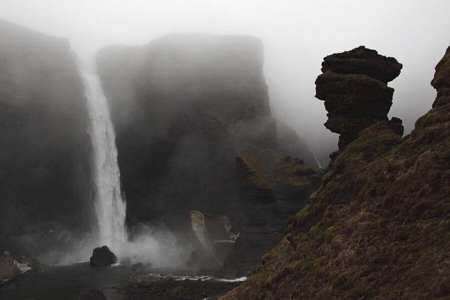 Reykjavik: Landmannalaugar Super-Jeep Tour - Guide quality and the small-group advantage (including Adam Kaczuba)