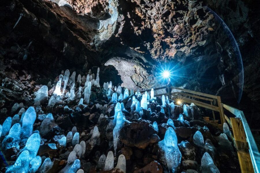 Reykjavik: Lava Cave, Hot Springs, and Waterfalls Tour - Reykholt and Snorralaug: The Hot Spring With a 12th-Century Resume