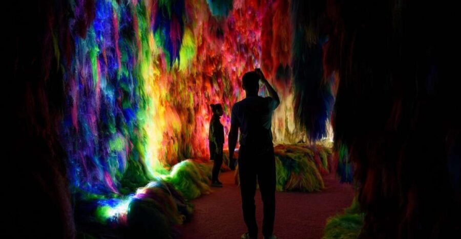 Reykjavík: Multi-Sensory Art Installation Chromo Sapiens - The Materials: Synthetic Hair Extensions and Color You Can Feel